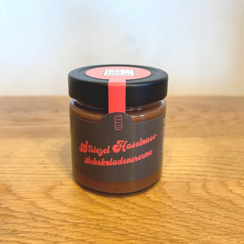 Striezel Haselnuss-Schokoladencreme - Bretz Baumstriezel Striezel Haselnuss-Schokoladencreme - Bretz Baumstriezel